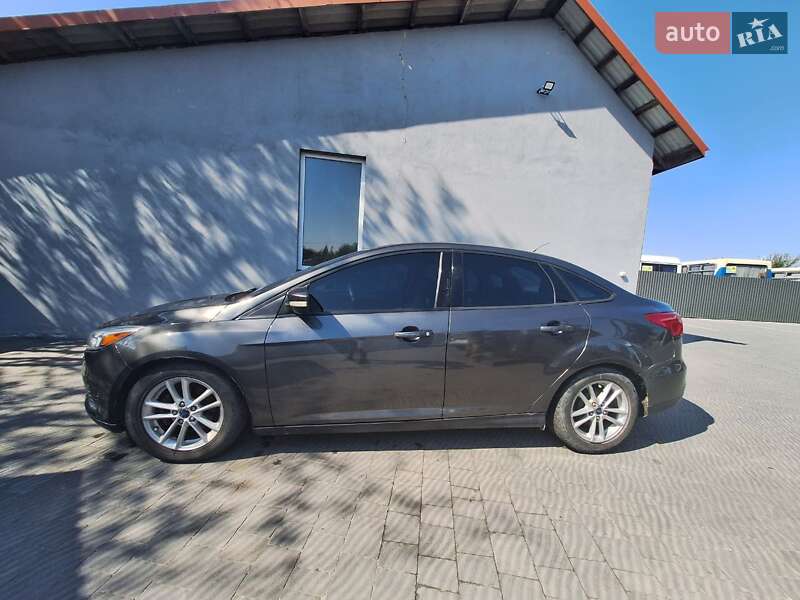 Седан Ford Focus 2015 в Львове