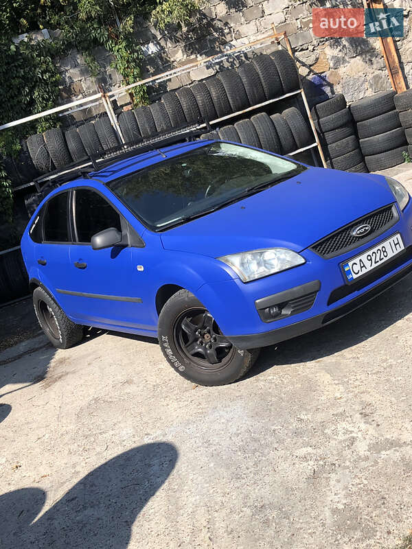Хэтчбек Ford Focus 2005 в Киеве