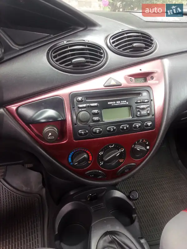 Ford Focus 2001
