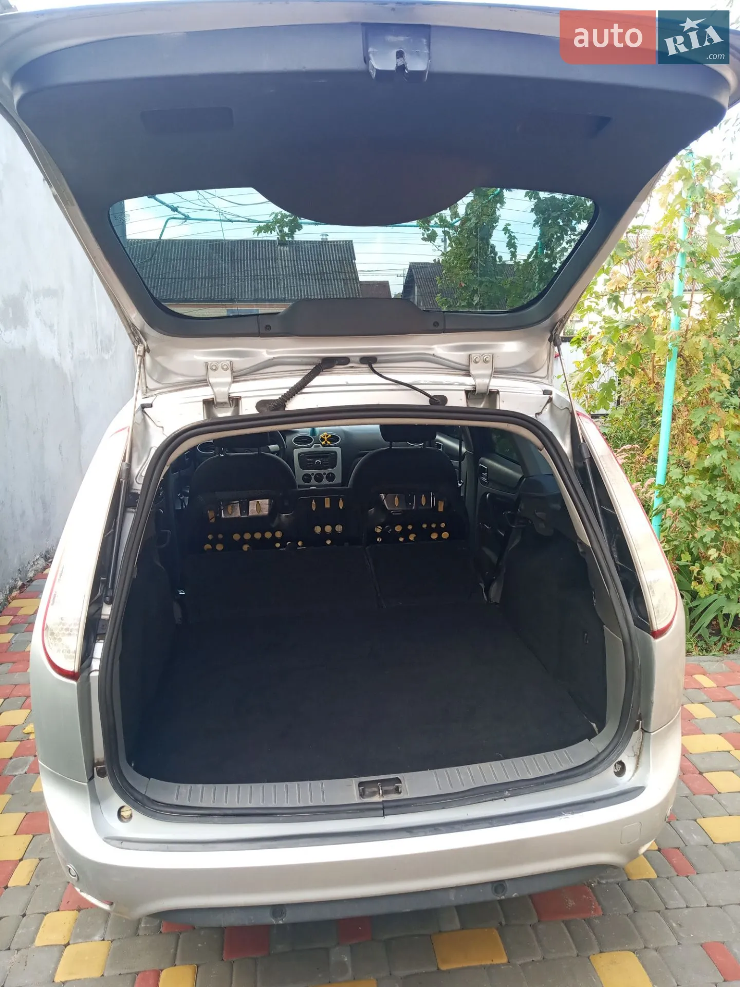 2010 Ford Focus - мініатюра 16