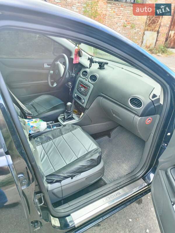 Универсал Ford Focus 2007 в Дубровице