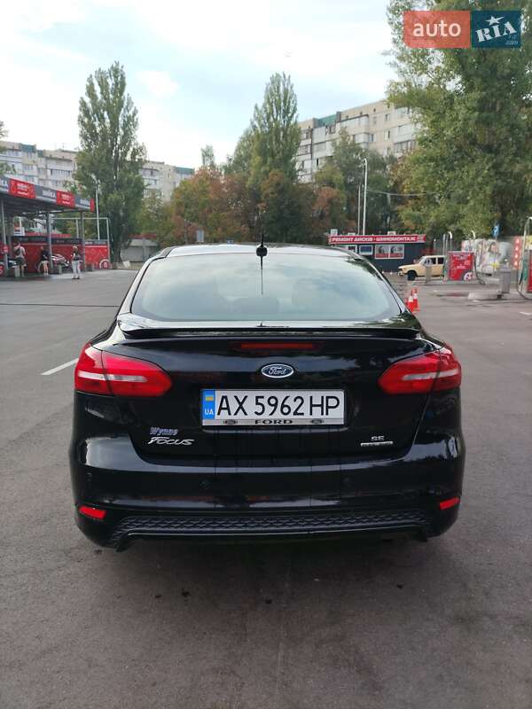 Седан Ford Focus 2015 в Киеве фото 2 Седан Ford Focus 2015 в Киеве