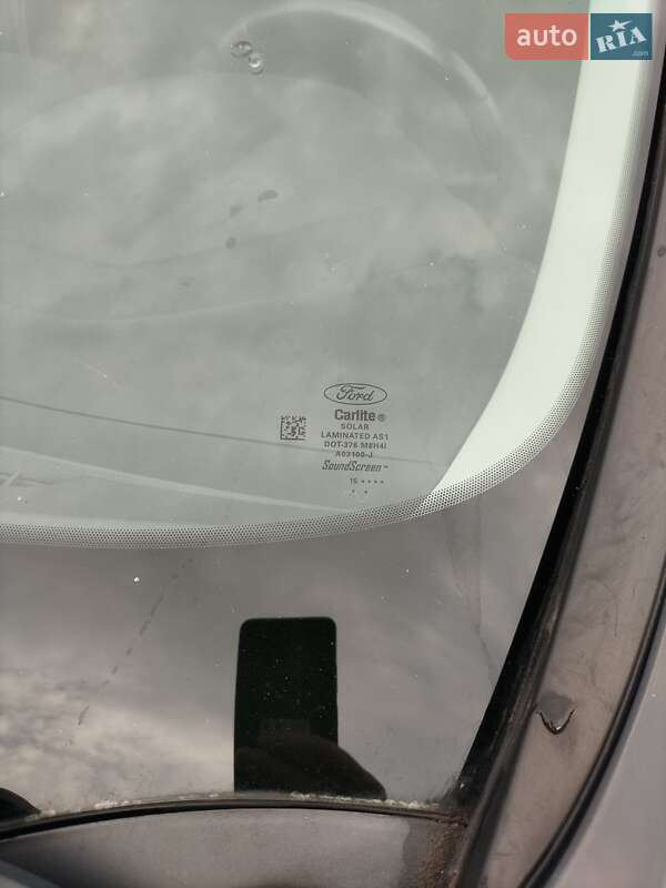 Седан Ford Focus 2015 в Киеве фото 10 Седан Ford Focus 2015 в Киеве