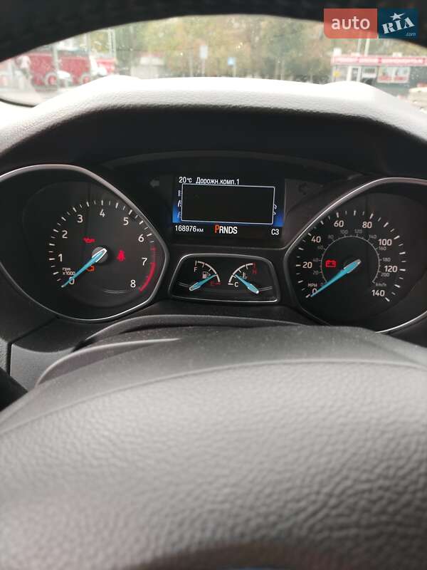 Седан Ford Focus 2015 в Киеве фото 12 Седан Ford Focus 2015 в Киеве
