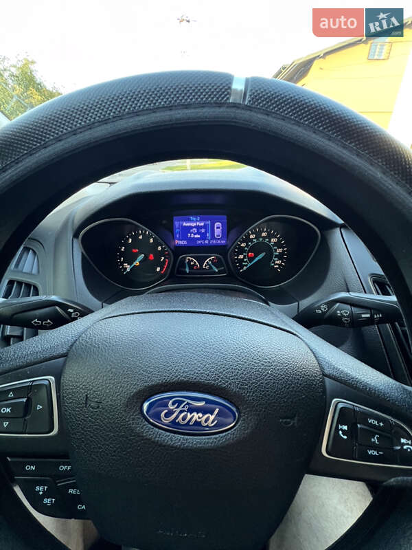 Седан Ford Focus 2015 в Тернополе фото 18 Седан Ford Focus 2015 в Тернополе