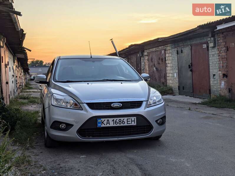 Хэтчбек Ford Focus 2011 в Киеве