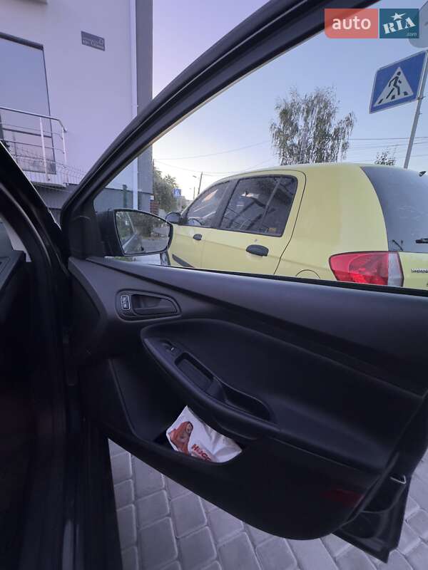 Седан Ford Focus 2015 в Киеве