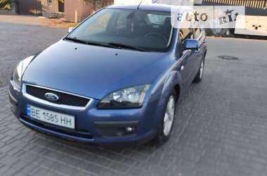 Хэтчбек Ford Focus 2005 в Первомайске