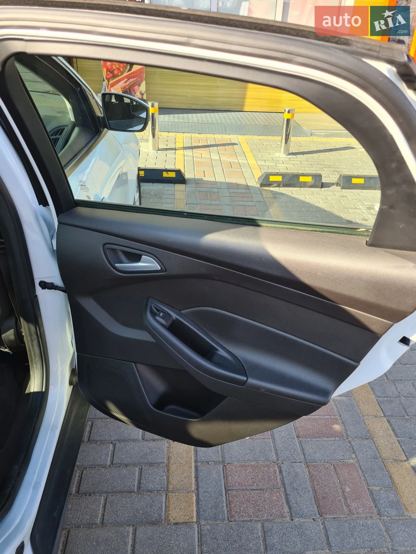 2017 Ford Focus - мініатюра 20