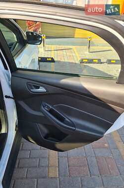 Седан Ford Focus 2017 в 
