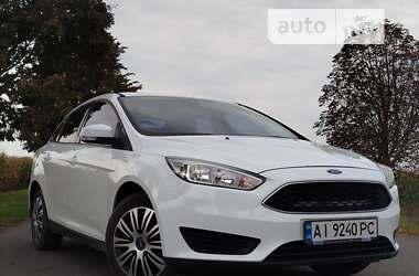 Седан Ford Focus 2016 в Теофиполе