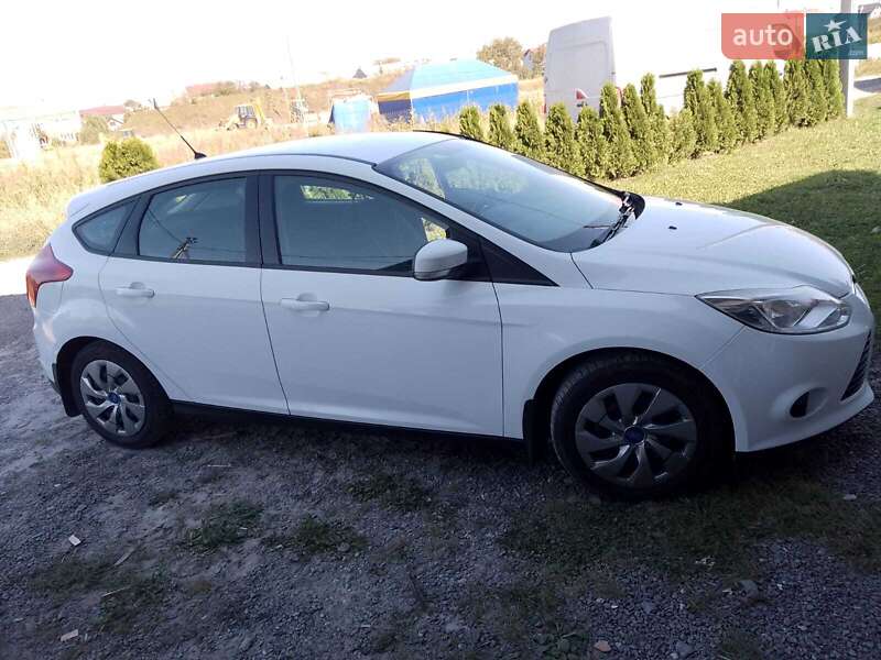 Хэтчбек Ford Focus 2011 в Львове