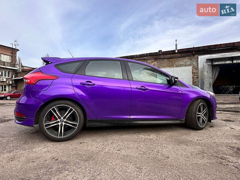 Хэтчбек Ford Focus 2018 в Киеве