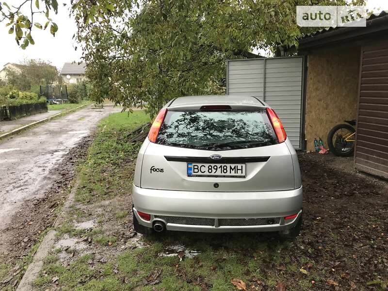 Хэтчбек Ford Focus 2004 в Калуше
