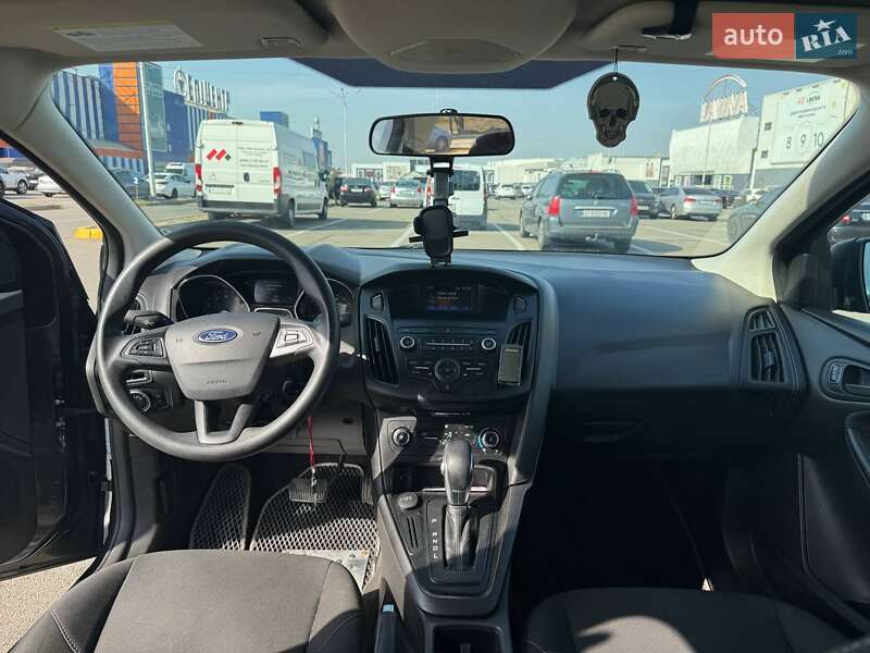 Седан Ford Focus 2017 в Киеве
