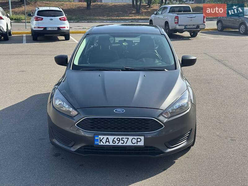 Седан Ford Focus 2017 в Киеве
