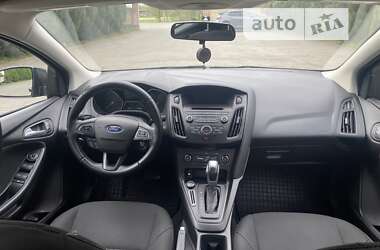 Седан Ford Focus 2015 в Самборі