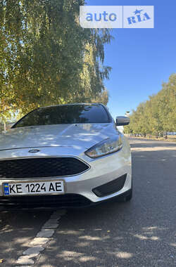 Седан Ford Focus 2016 в Дніпрі