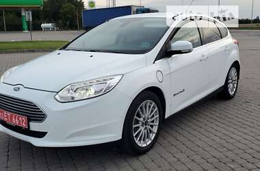 Хетчбек Ford Focus 2013 в Радивиліві