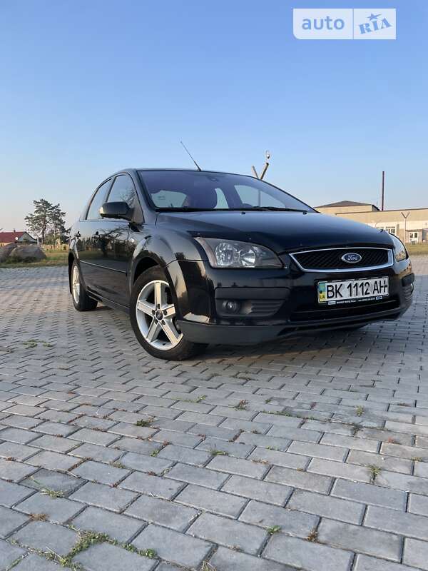 Седан Ford Focus 2007 в Клесовом