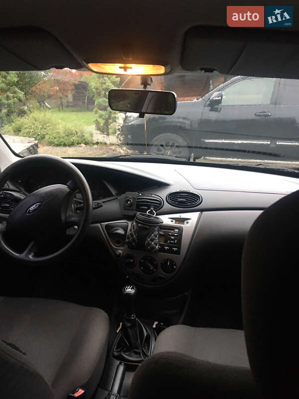 Универсал Ford Focus 2003 в Поляне фото 4 Универсал Ford Focus 2003 в Поляне