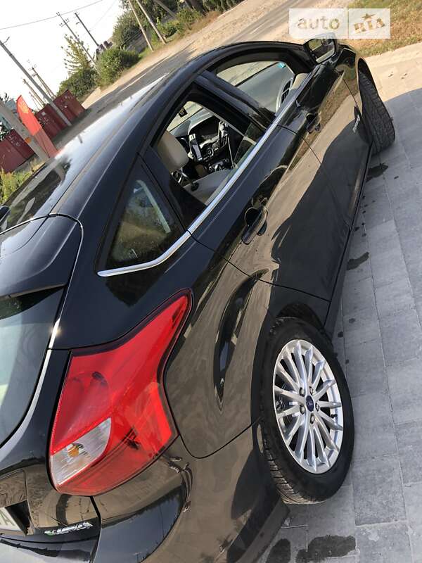 Хетчбек Ford Focus 2012 в Львові