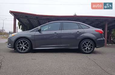 Седан Ford Focus 2015 в 