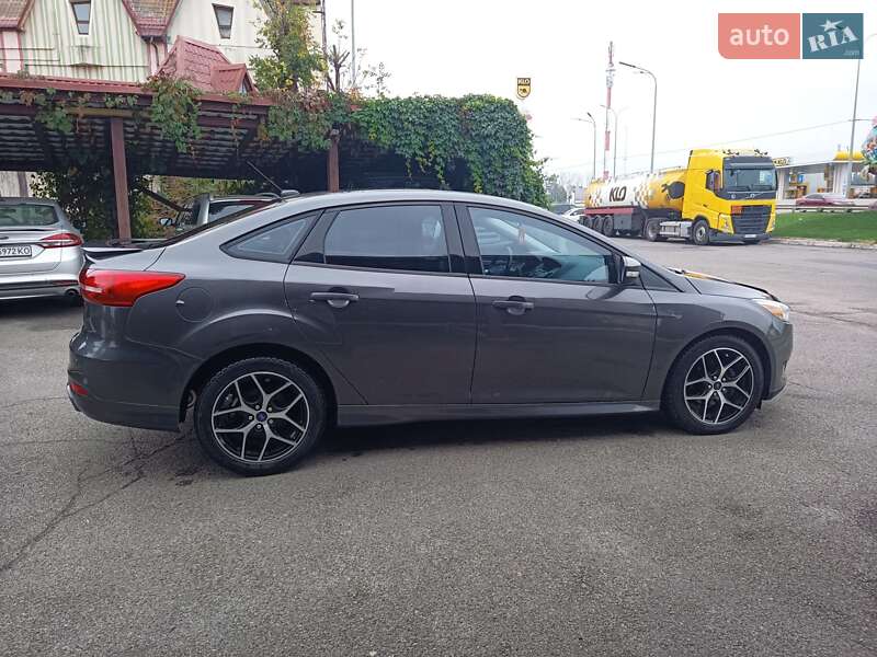 Седан Ford Focus 2015 в Киеве фото 6 Седан Ford Focus 2015 в Киеве