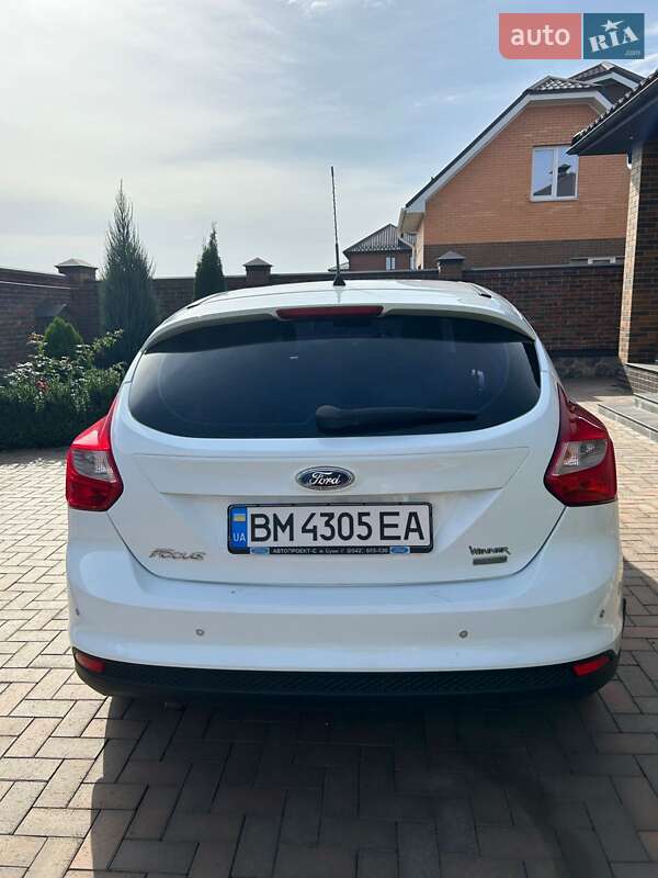 Хэтчбек Ford Focus 2013 в Сумах