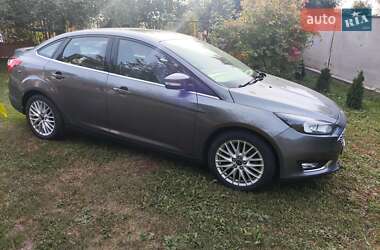 Седан Ford Focus 2014 в 