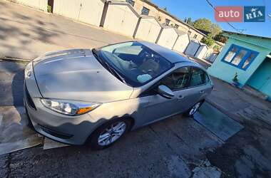 Седан Ford Focus 2015 в 