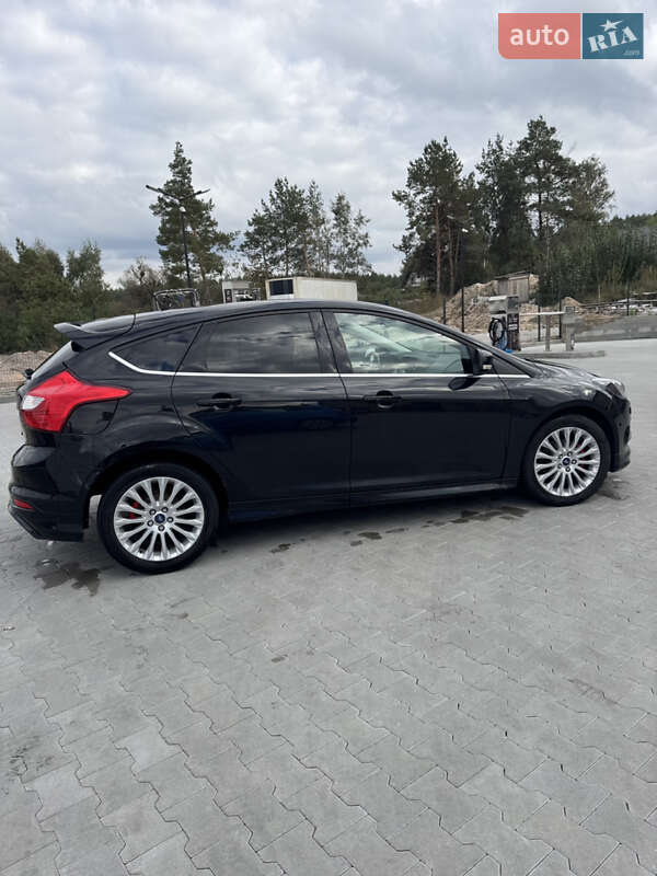 Хэтчбек Ford Focus 2013 в Буче