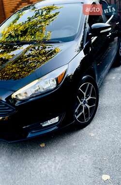 Седан Ford Focus 2017 в 