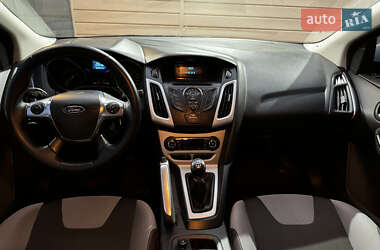 Седан Ford Focus 2013 в 