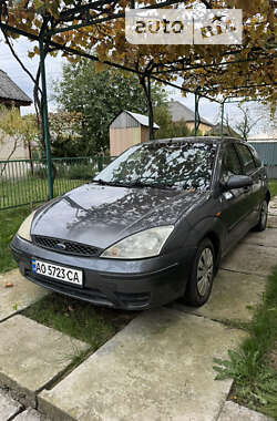 Хэтчбек Ford Focus 2002 в Виноградове