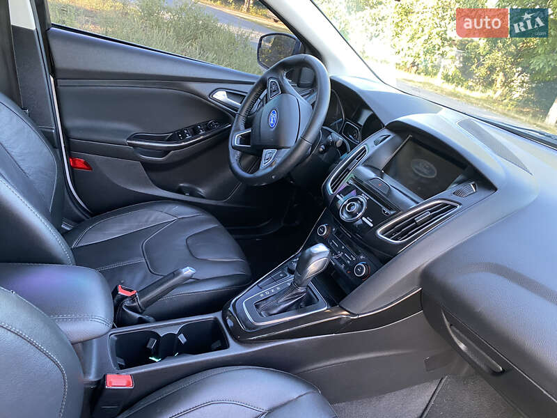 Седан Ford Focus 2018 в Киеве