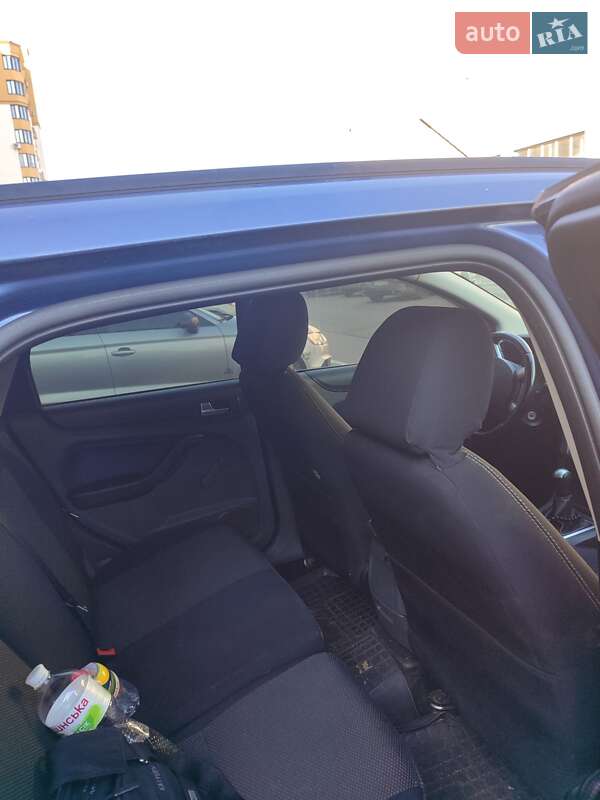 Универсал Ford Focus 2004 в Софиевской Борщаговке фото 6 Универсал Ford Focus 2004 в Софиевской Борщаговке