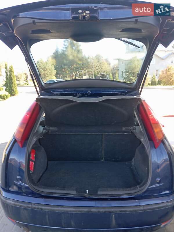 Седан Ford Focus 2003 в Самборе фото 8 Седан Ford Focus 2003 в Самборе