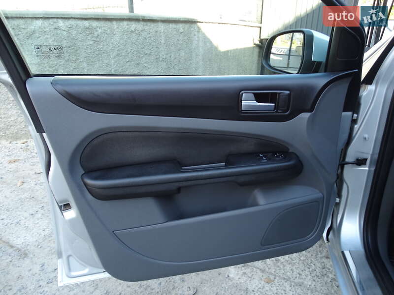 Универсал Ford Focus 2010 в Дрогобыче