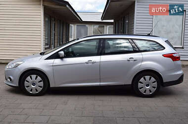 Хэтчбек Ford Focus 2013 в 