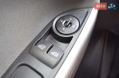 Хэтчбек Ford Focus 2013 в 