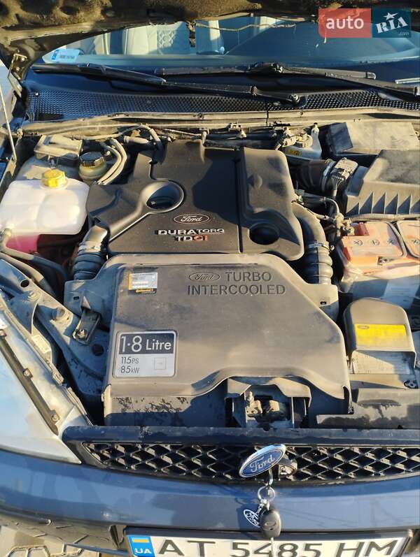 Хетчбек Ford Focus 2002 в Іспасі