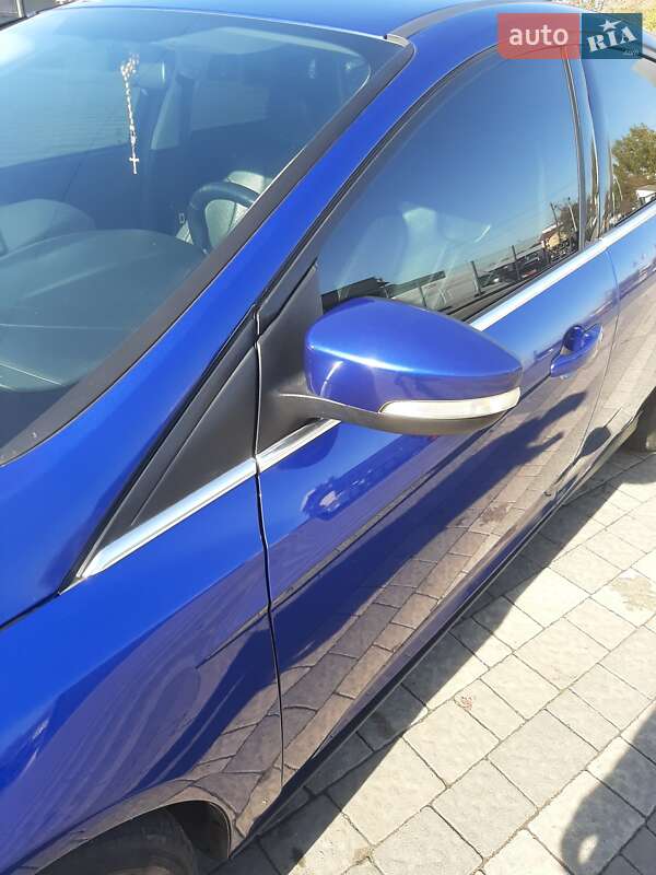 Хэтчбек Ford Focus 2013 в Львове