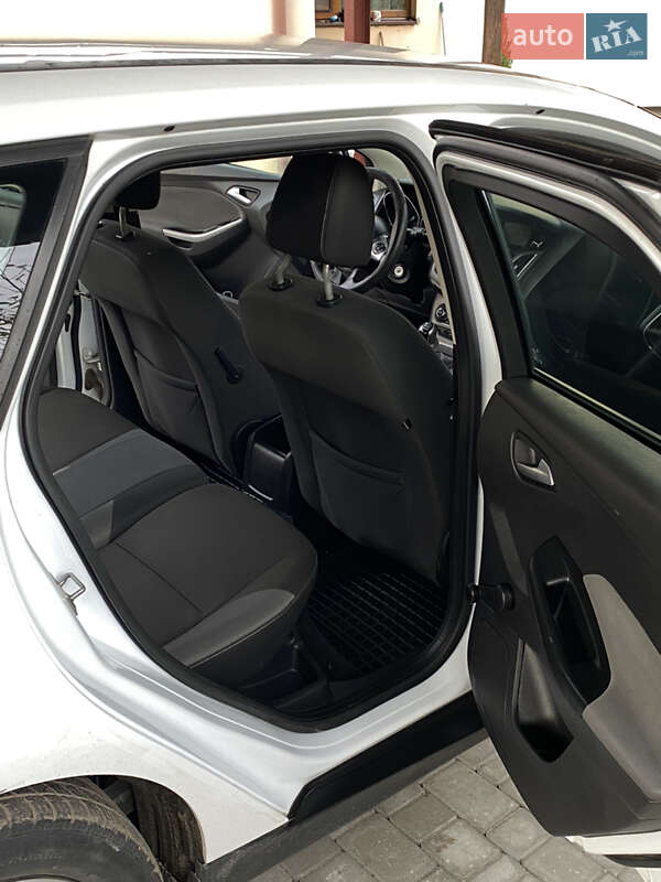 Универсал Ford Focus 2012 в Львове