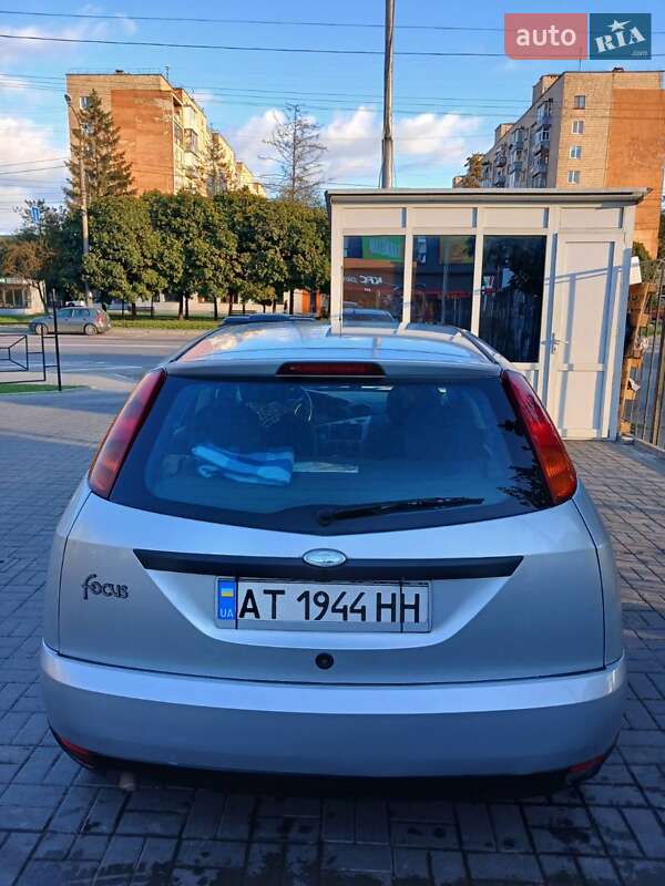 Хэтчбек Ford Focus 2000 в Ивано-Франковске