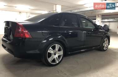 Седан Ford Focus 2010 в 