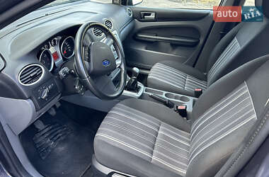 Хэтчбек Ford Focus 2009 в 