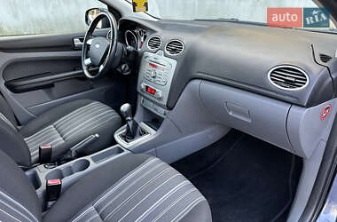 Хэтчбек Ford Focus 2009 в 