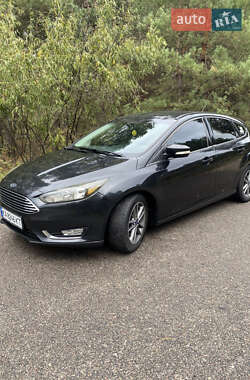 Хэтчбек Ford Focus 2015 в 