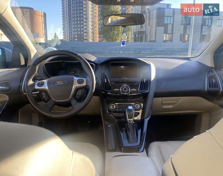 Хэтчбек Ford Focus 2014 в Киеве